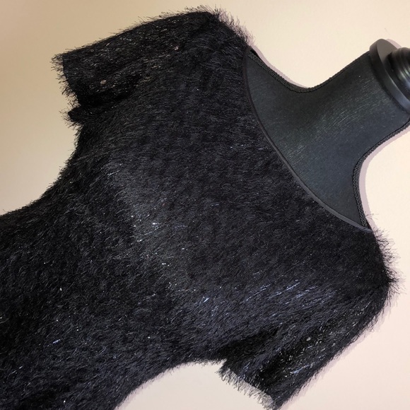 Beautiful Tahari dress worn once! - Picture 4 of 7